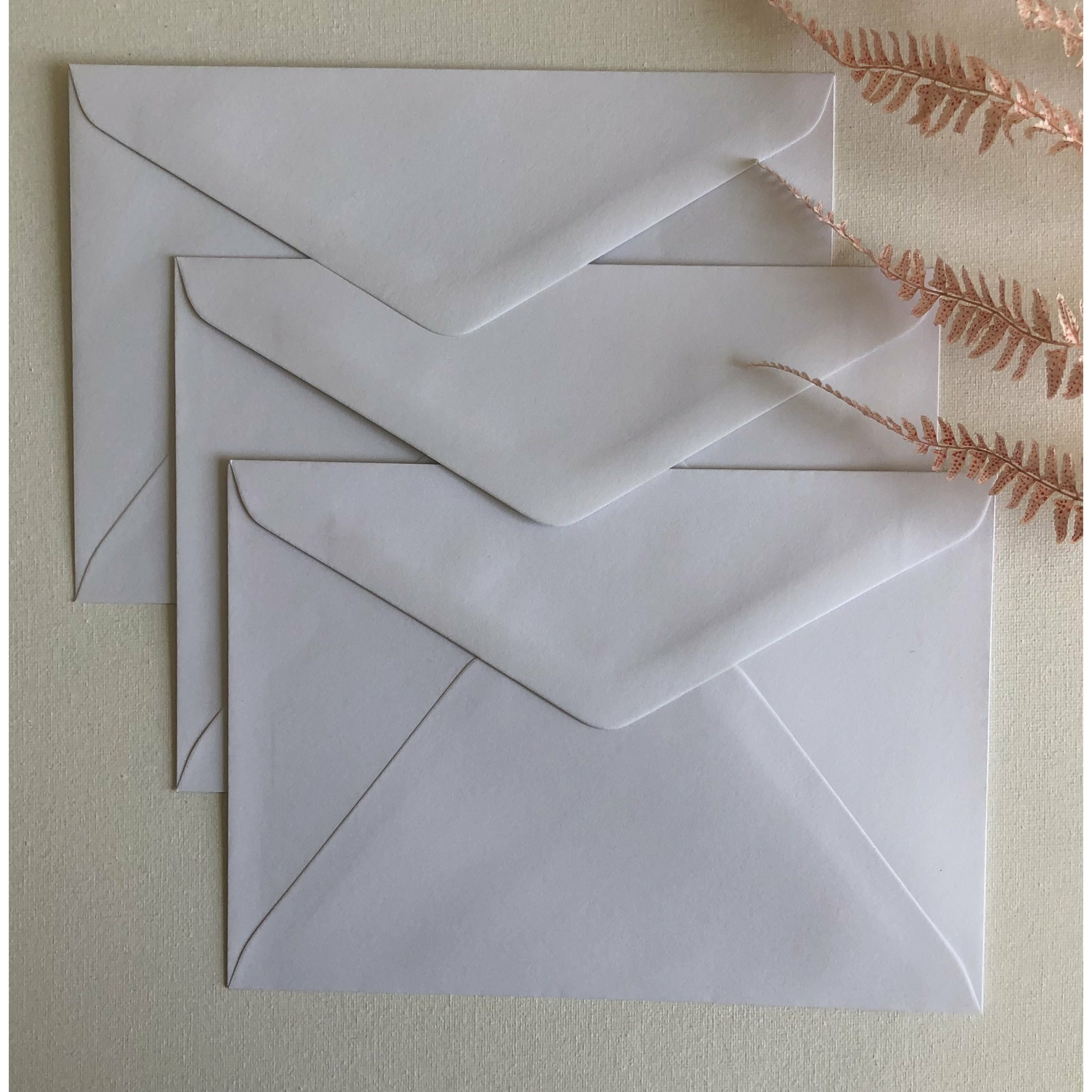Enveloppes colorées - Crème (Nacré)~162 x 229 mm C5