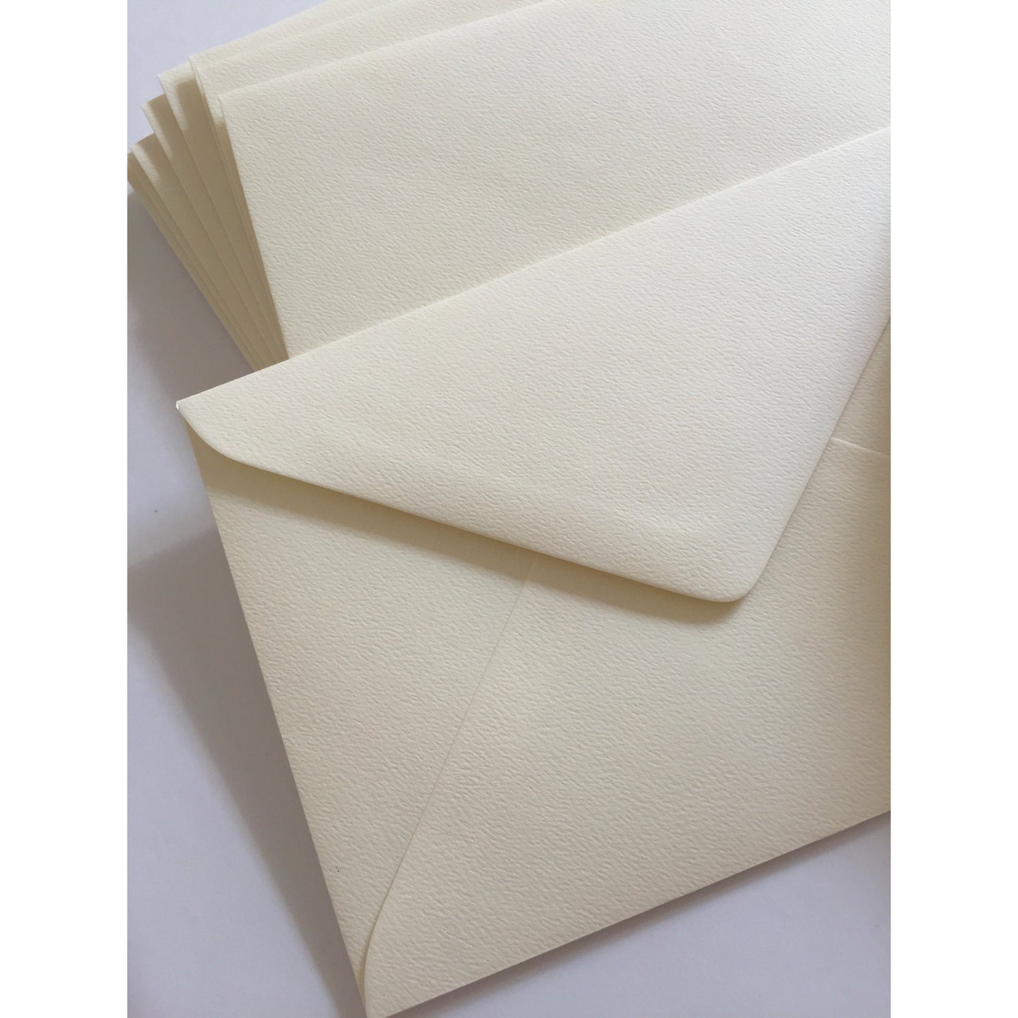 Light Textured Via Felt Envelopes Pack of 20 White or Cream Choose Size & Colour